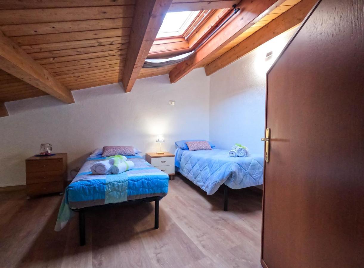 San Domenico House - Centro Storico Bed & Breakfast ลาควิลา ภายนอก รูปภาพ