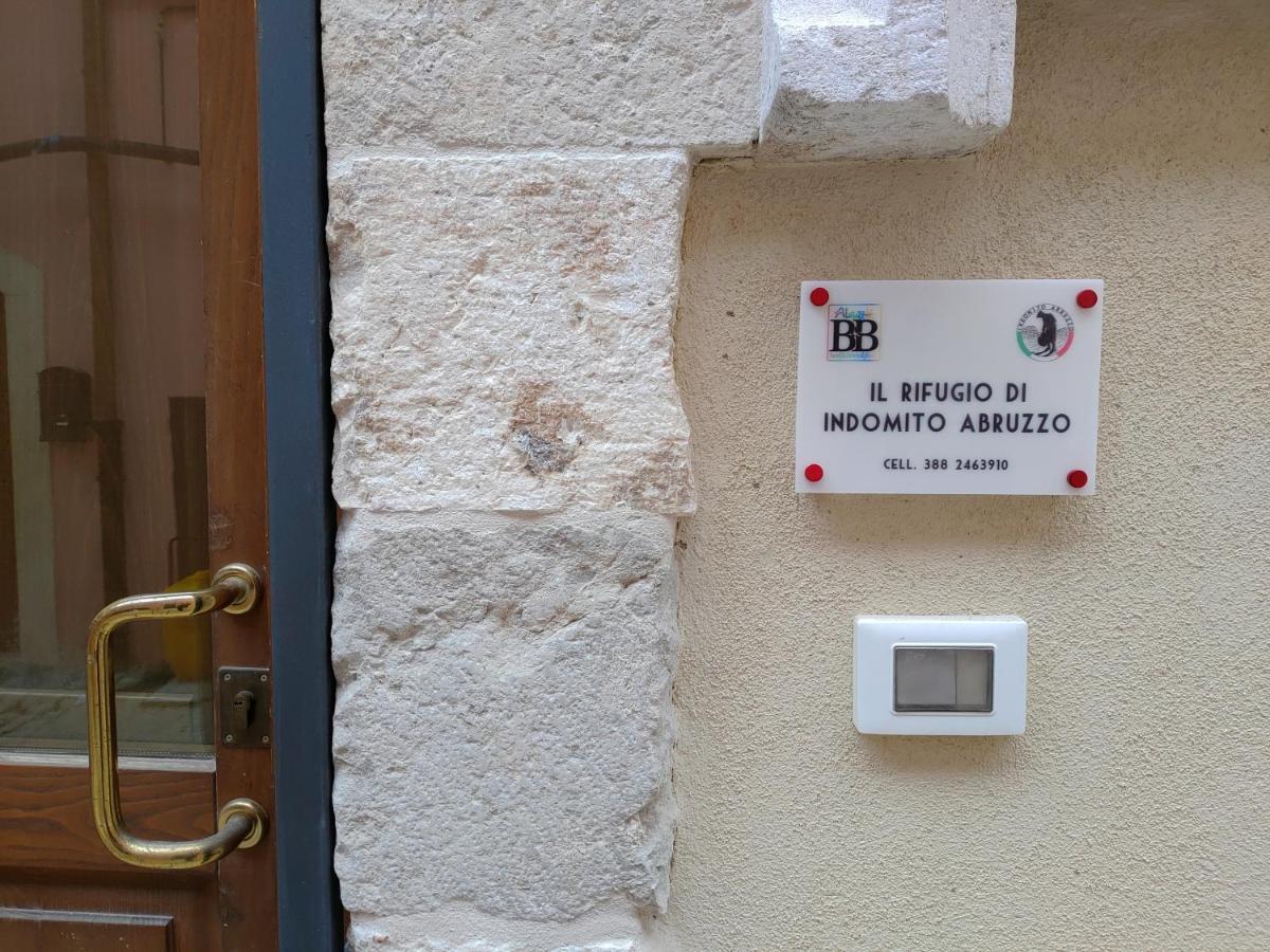 San Domenico House - Centro Storico Bed & Breakfast ลาควิลา ภายนอก รูปภาพ